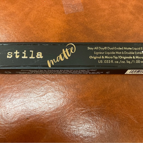 STILA MATTE LIQUID EYELINER BLACK - Picture 2 of 5